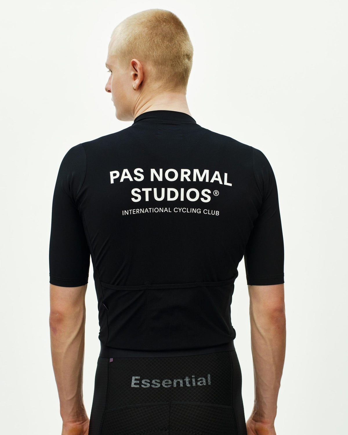Essential Jersey - Black