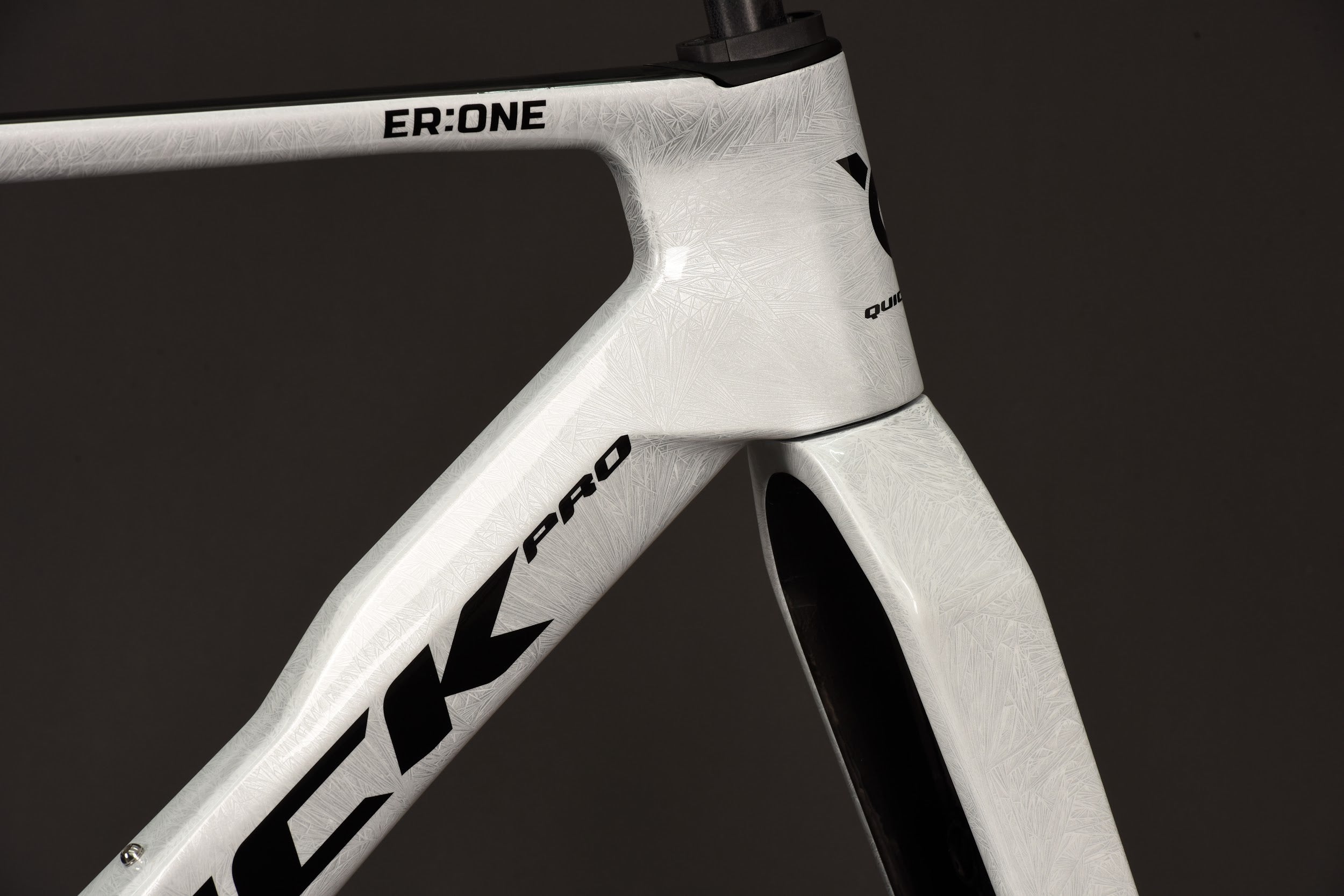 ER:ONE CUSTOM COLOR