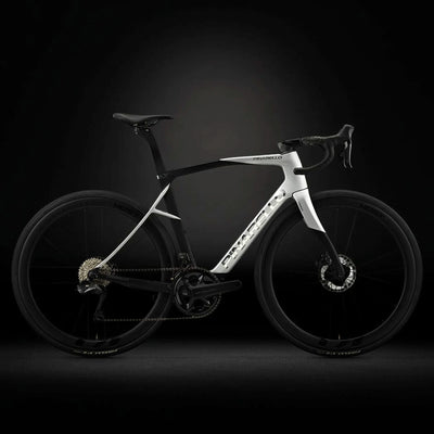 Pinarello X7 Ultegra Di2 – Saturn Silver (2026)