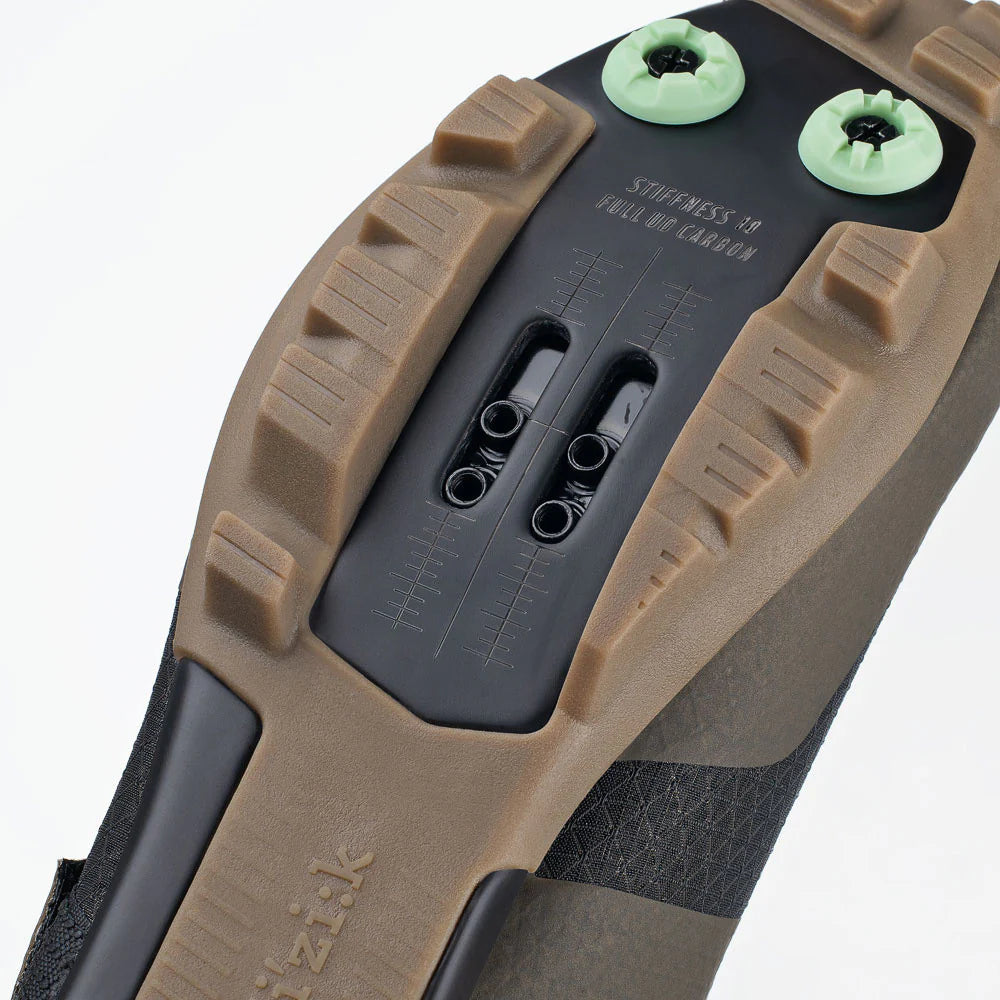 Fizik Vento Ferox Carbon — Mud/Grape
