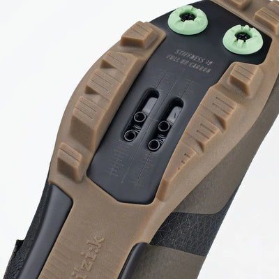 Fizik Vento Ferox Carbon — Mud/Grape